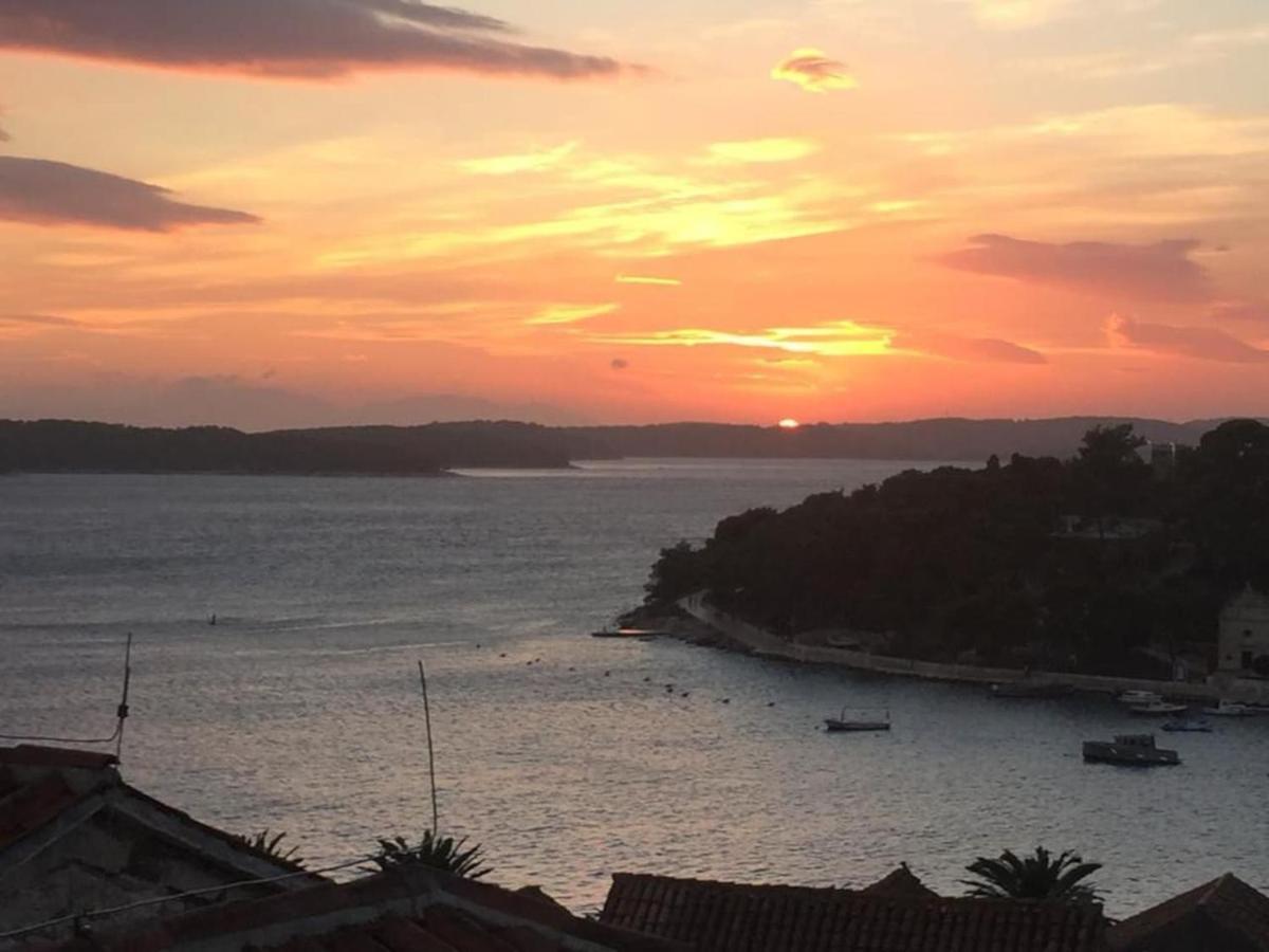 Hvar Old Dalmatian House Junior Suite - Deck 2 Hvar Town Bagian luar foto